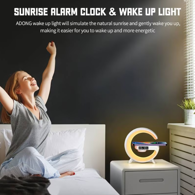 Lampa Smart LED culori RGB, boxa Bluetooth, Aux, incarcare Wireless, ceas cu alarma